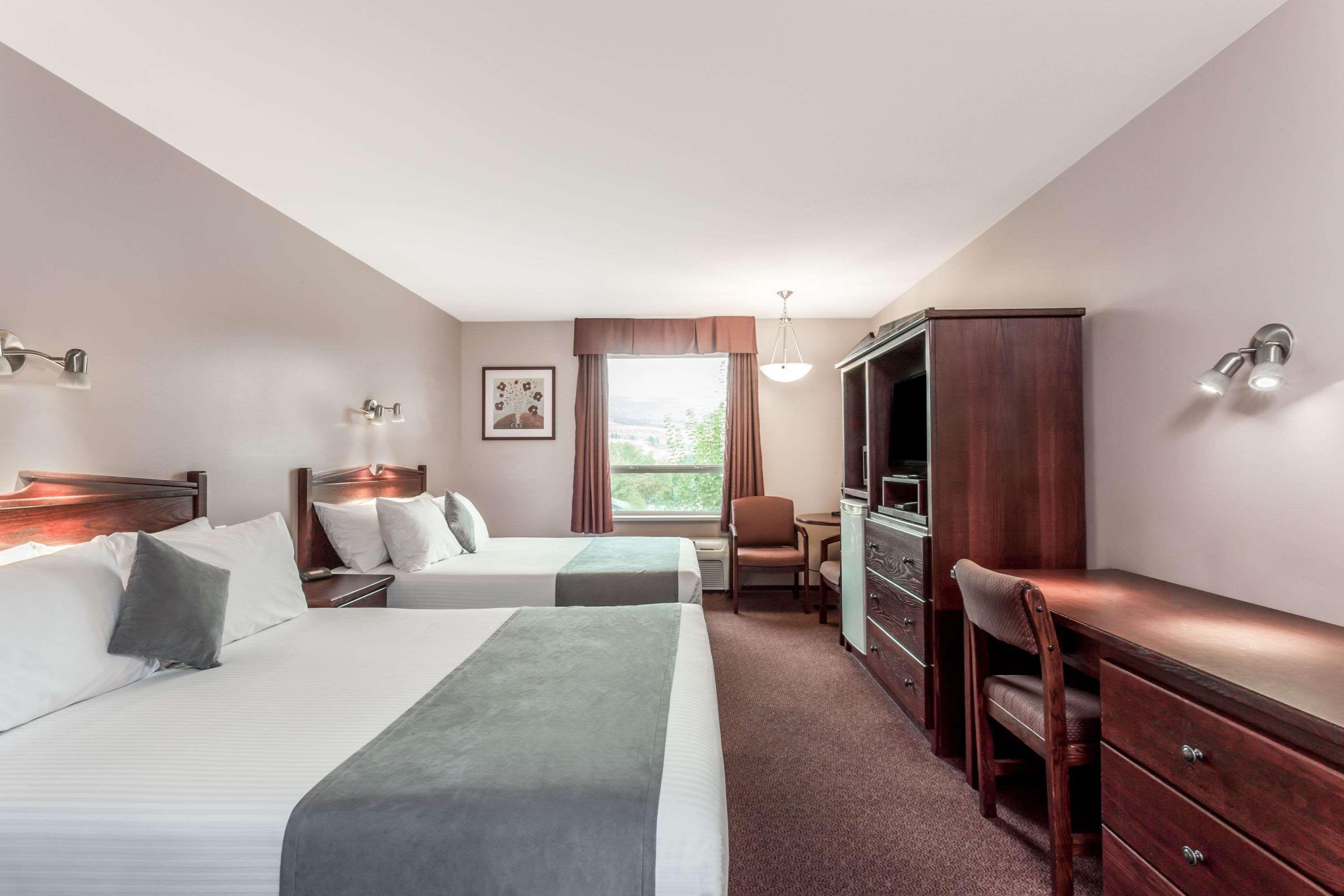 Super 8 By Wyndham Country/winfield Area Hotel