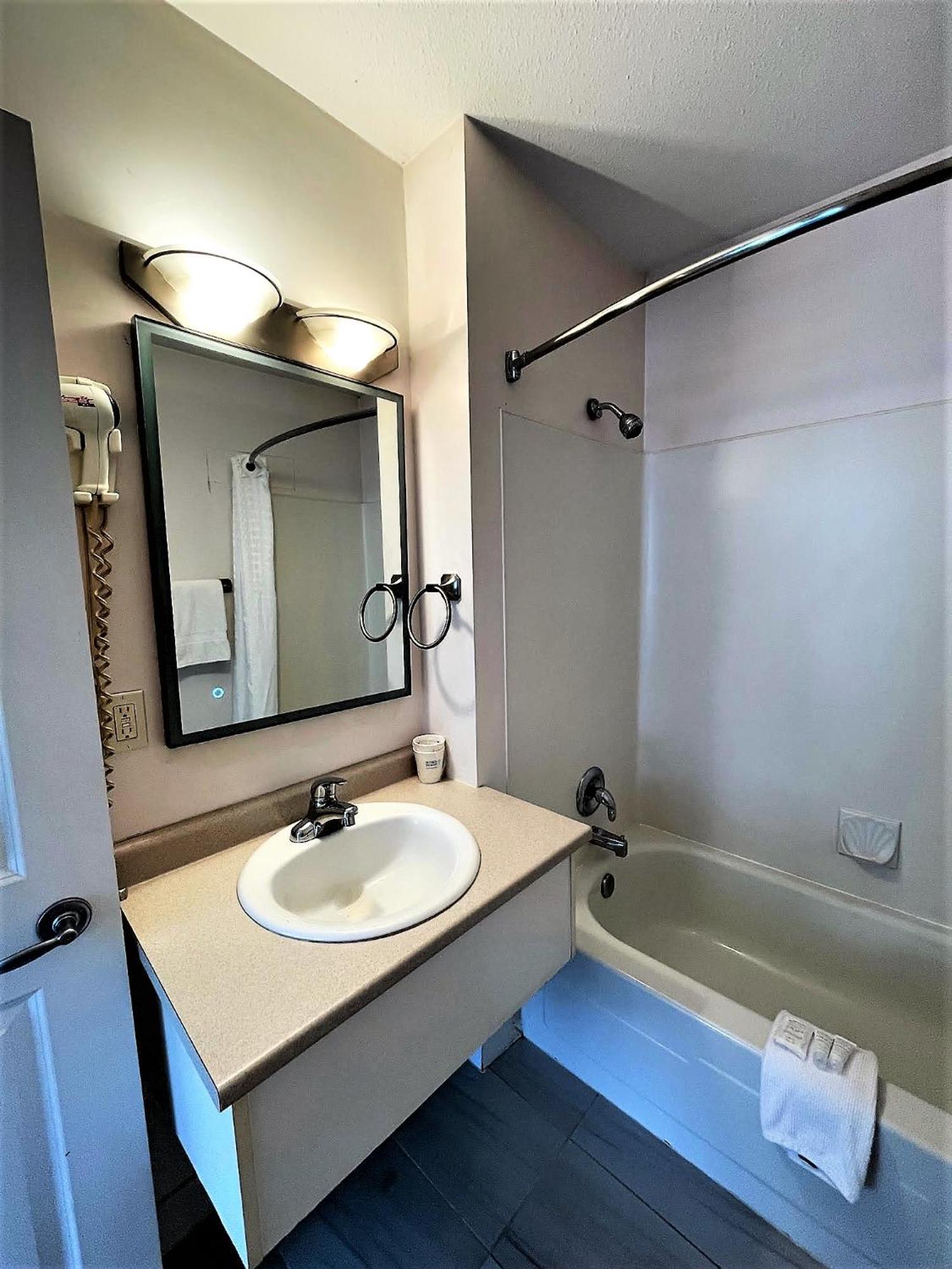 Super 8 By Wyndham Country/winfield Area 2* Winfield